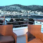 Penthouse Sea View Apartment *