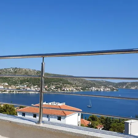 Penthouse Sea View Appartement *