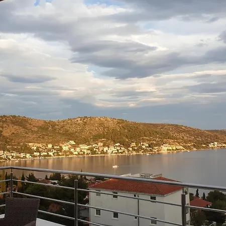 Penthouse Sea View * Rogoznica (Sibenik-Knin)